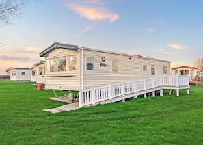 Tollerton Caravan WF