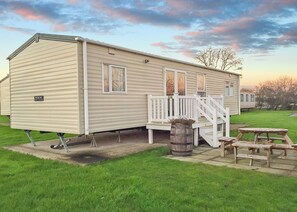 Tollerton Gold Caravan