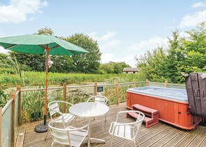 Bramble Lodge Pet - Oakwood Lodges, South Duffield, Nr York