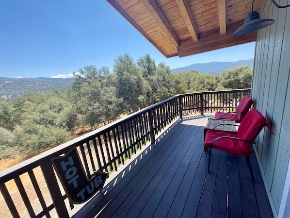 Spacious deck with VIEWS