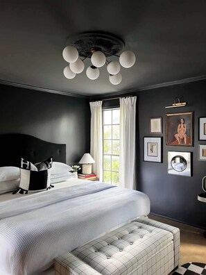 The Rodin Room is the primary bedroom.  Replete with high-touch details, a king bed with Egyptian Percale cotton sheets, generous closet space and an en-suite bathroom stocked with Le Labo toiletries. 