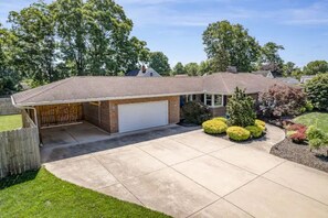 Featuring 1,574 sqft, this home was built in 1954 and has been fully renovated.