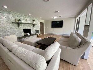 Living room (1)