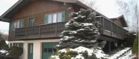 Mountain Chalet Exterior