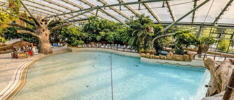 Water, Plant, Sky, Swimming Pool, Shade, Leisure, Real Estate, Tree, Landscape, Cloud