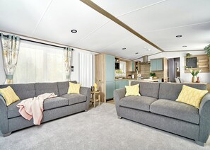 Diamond 3 Bed Caravan Hot Tub - Clarach Bay Holiday Village, Clarach Bay, Nr Aberystwyth