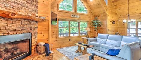 Blue Ridge Vacation Rental | 3BR | 3BA | Stairs Required For Access