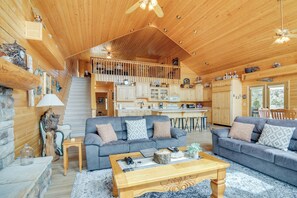 Living Room | Main Floor