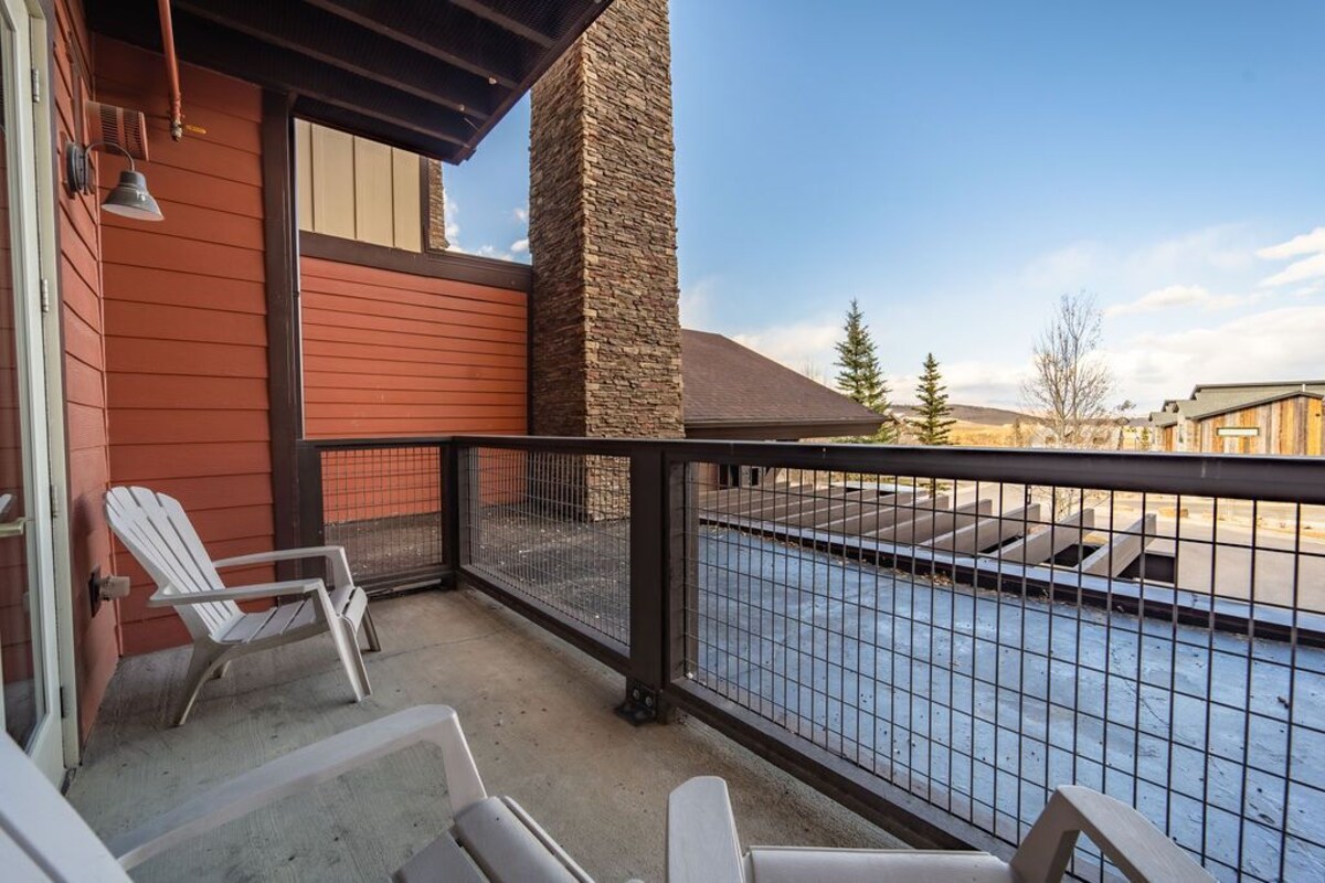 2-Bedroom Ski-In/Ski-Out Condo in Granby Ranch – Your Perfect Mountain Retreat!