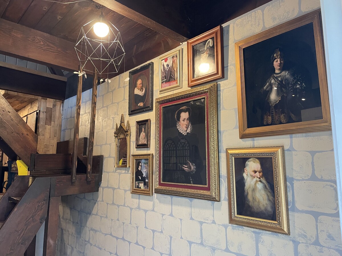 Main Image