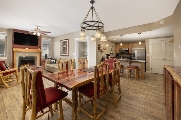 Dining Room, Dining Table, Furniture, Indoors, Table