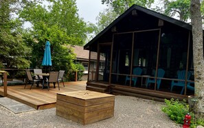 Fresh look with this beautiful cedar deck. More space to relax at the lake