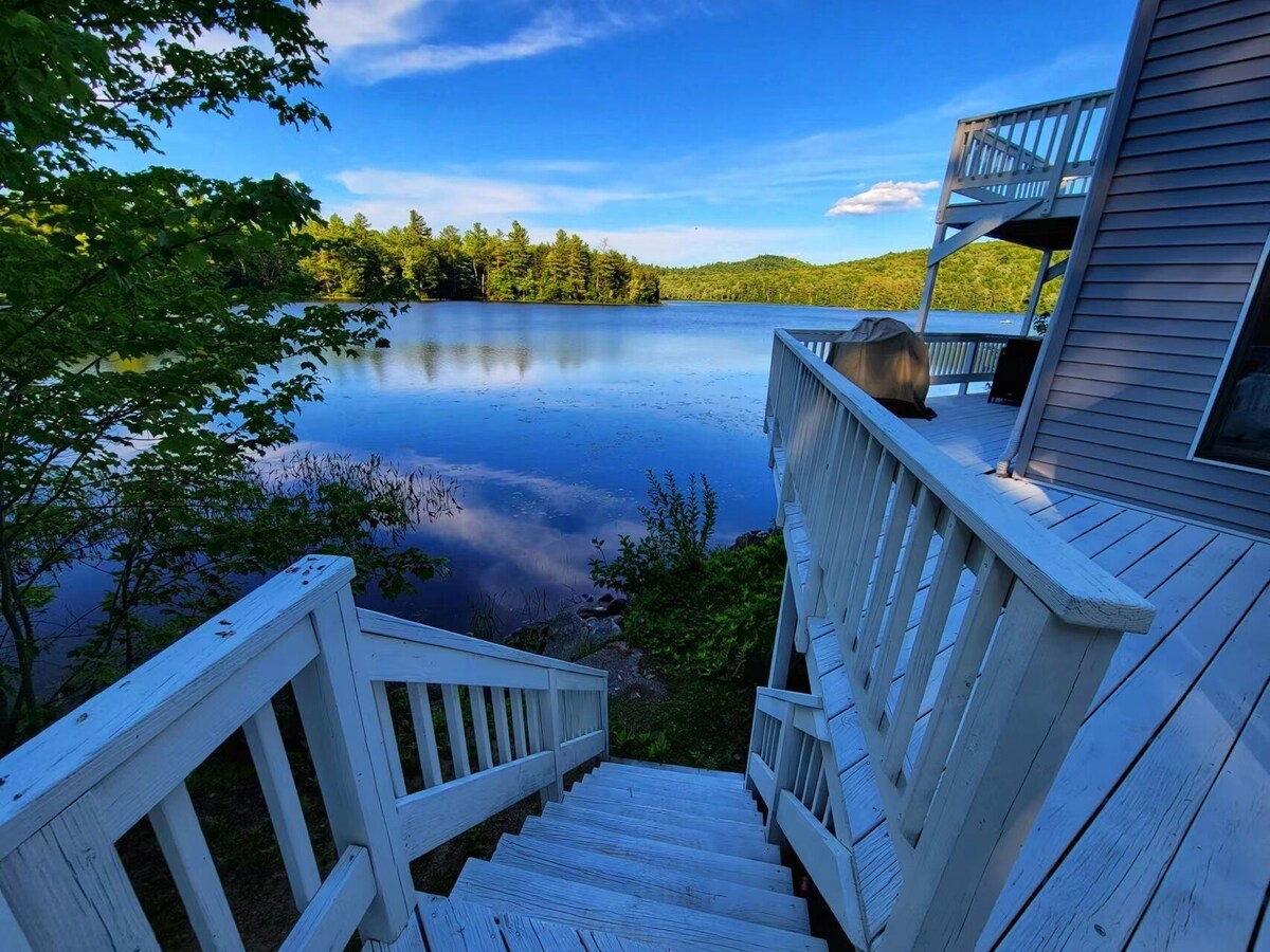 Waterfront Ski Resort Cottage, Arcade Game, Winter Sanctuary