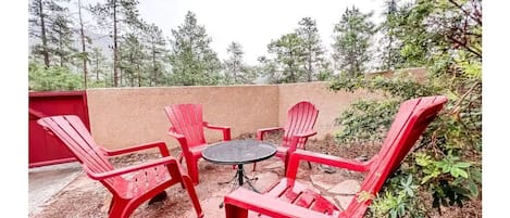 Come enjoy the mountain air as you relax around one of two nice outdoor areas