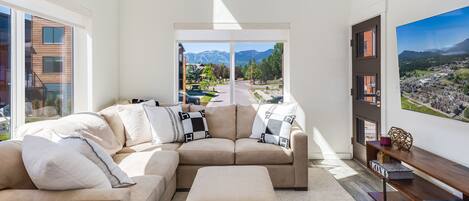 Great Room with Mountain Views and Patio Access