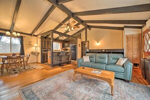 Living Room | Keyless Entry
