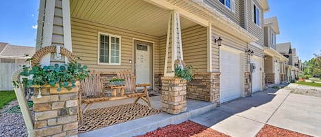 Cheyenne Vacation Rental | 3BR | 2.5BA | Stairs Required | 1,500 Sq Ft