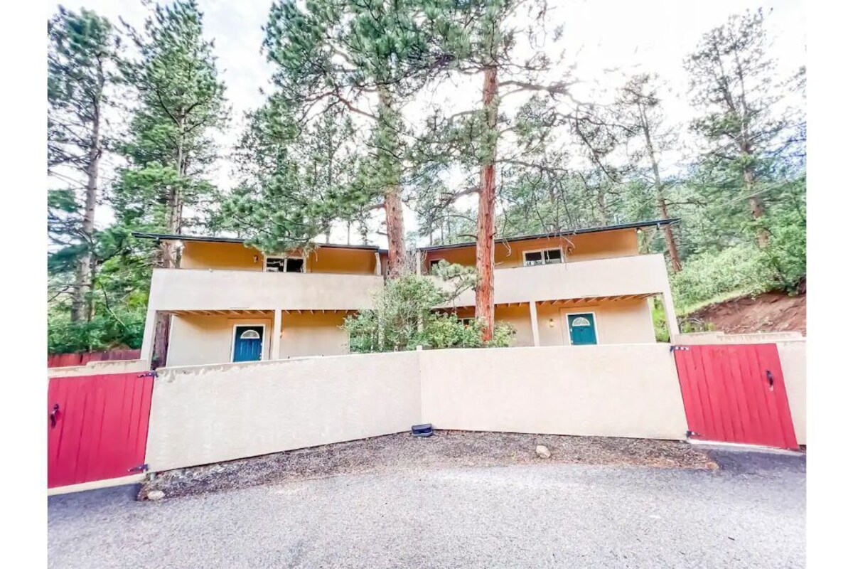 Colorado’s best getaway and adventure located at the base of Pikes Peak #1