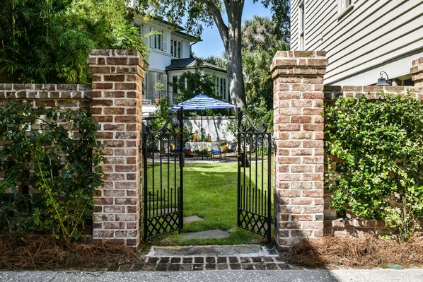 Gated Charleston Garden 