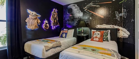 Star Wars themed bedroom with Zinus Hybrid mattress.