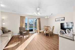 Both Minimal and Spacious