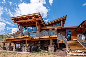 The Bailey Lodge stands tall with its impressive architecture and spacious wrap-around balcony.