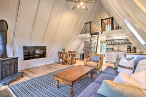 Great Room | 1st Floor | Smart TV | Wood-Burning Stove (Decorative Only)