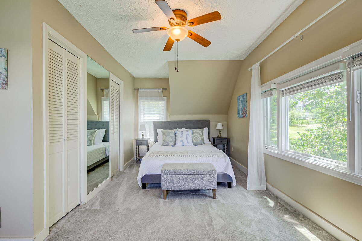 Best Beach House in Gloucester on a Private Beach! Welcome to Paradise!