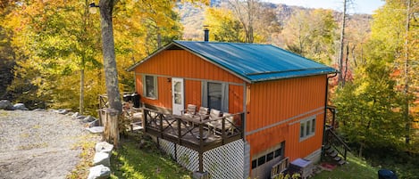 Quiet and peaceful. We love to sit on the deck in the morning with coffee.