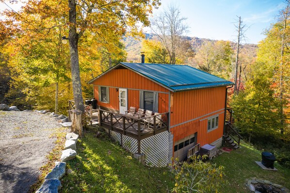 Quiet and peaceful. We love to sit on the deck in the morning with coffee.