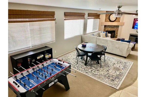 Spielezimmer