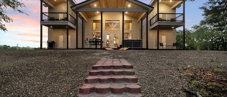 Steps to the Firepit