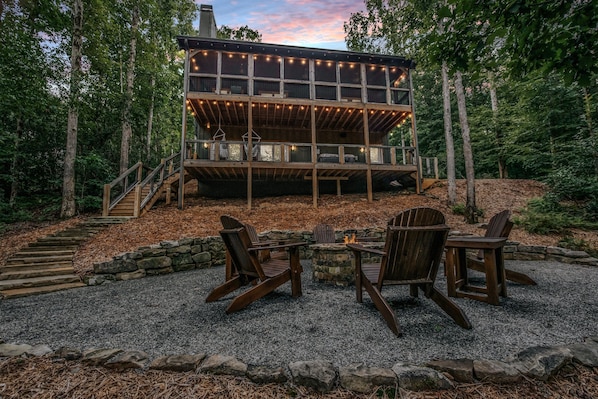 Nights at the cabin don't get better than this!