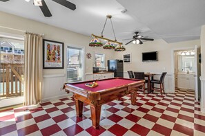 NH188: Paws-N-Sea | LL Rec Room, Pool Table, Full Size Refrigerator