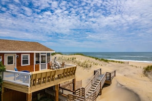 SNH448: L'il Seabreeze | Oceanfront Deck and Walkway and View