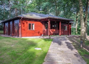 Woodland Hawthorn Lodge - Woodland Park Lodges, Ellesmere