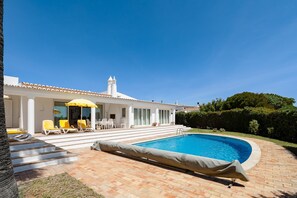 Pool area