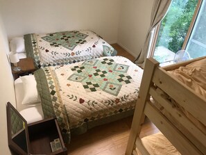 Quadruple room with bunk beds