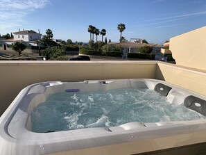 Jacuzzi