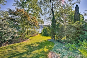 Property Exterior | 400 Sq Ft | Newton Lake Access