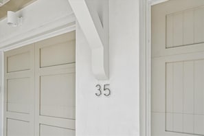 Welcome to 'Tuscan Blue' Carriage House!