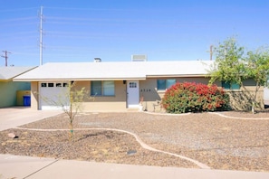 Welcome to your home away from home! Come stay and relax in this beautiful retreat on your next vacation.