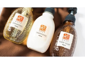 Bathroom amenities