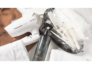 Bathroom amenities
