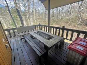 · Terrace (no pets allowed) BBQ deck
