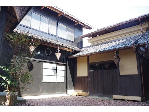Facility entrance 1