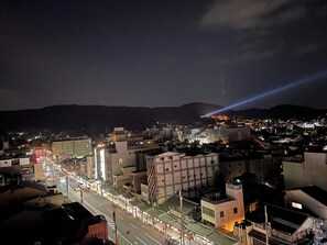 View from the window of Yasaka Shrine Kiyomizu Temple