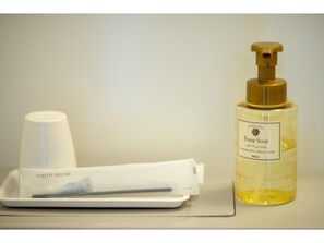 Bathroom amenities