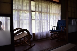 Rocking chairs are also available.
