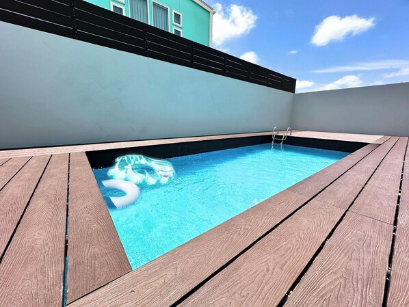Private Pool